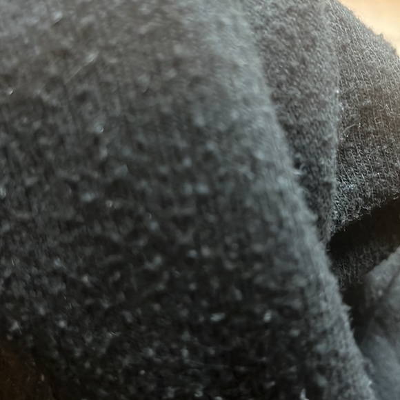 Lauren Moshi L/S Metallic Peace Hand Top in Black - Picture 7 of 7